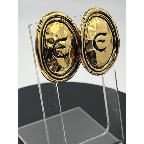 Elizabeth Taylor Monogram Rare Vintage Estate Signed AVON 1.5” 1993 Clip Earring - Picture 3 of 14